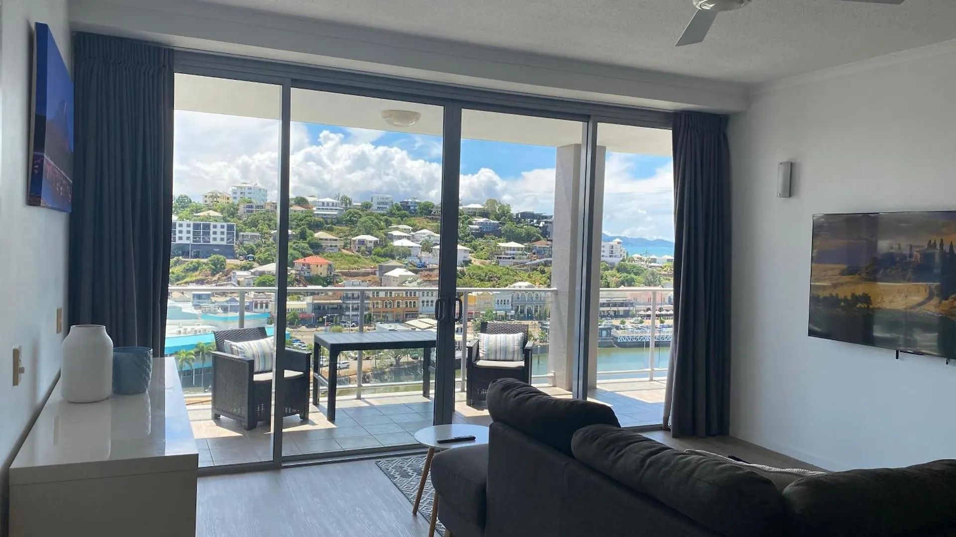 Apartment 1102 | 11Th Floor River & Stadium Views Townsville Australie